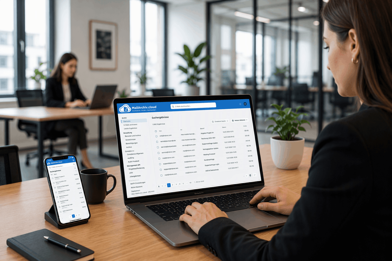 mailarchiv_cloud_hero_worker_office-min